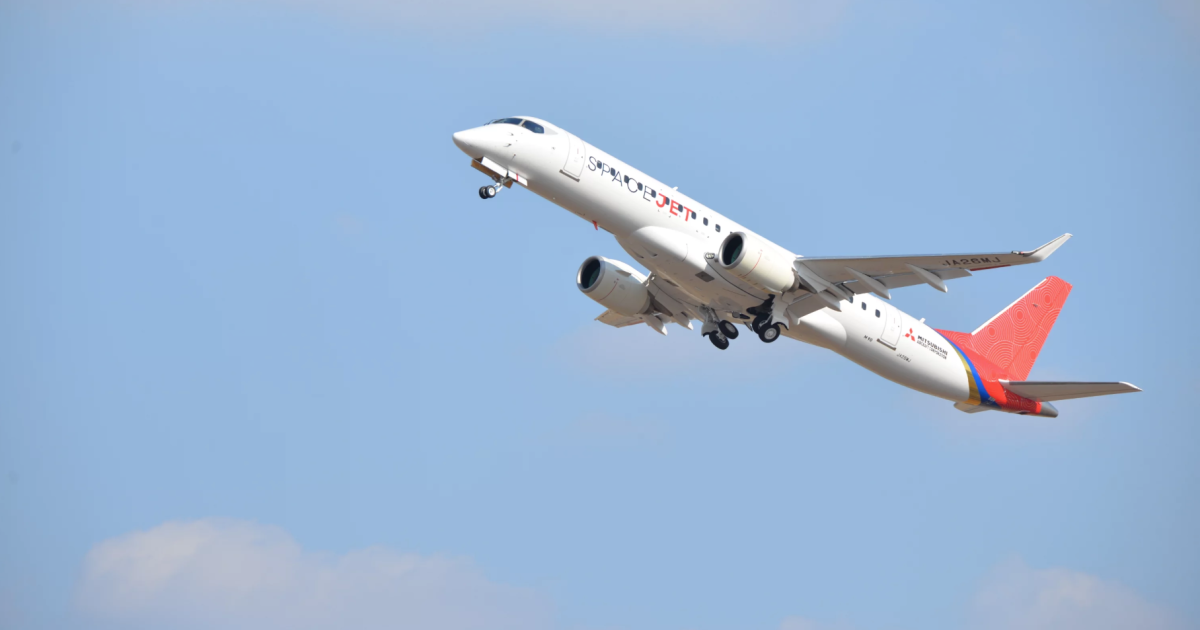 三菱航空機 MRJ Mitsubishi MRJ90 1/100 Mitsubishi SpaceJet - Wikipedia
